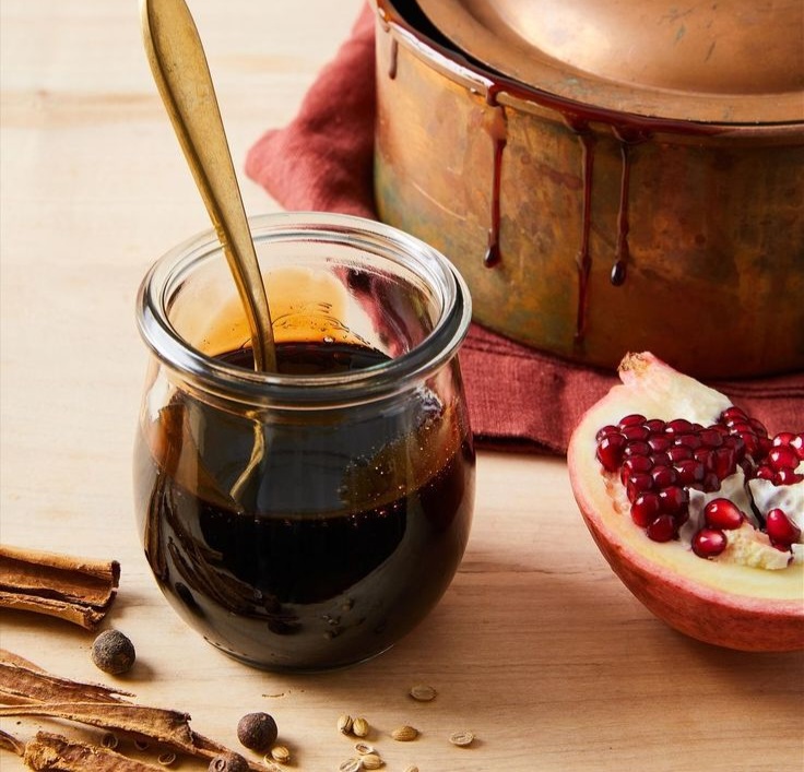 Bulk Pomegranate Molasses Wholesaler in Iraq; 2025 Import Guide, Wholesale Pricing, and Trusted Iranian Suppliers